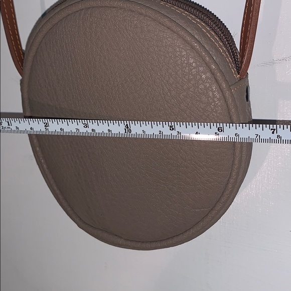 ESPRIT Vintage small round cross body purse - Picture 7 of 7